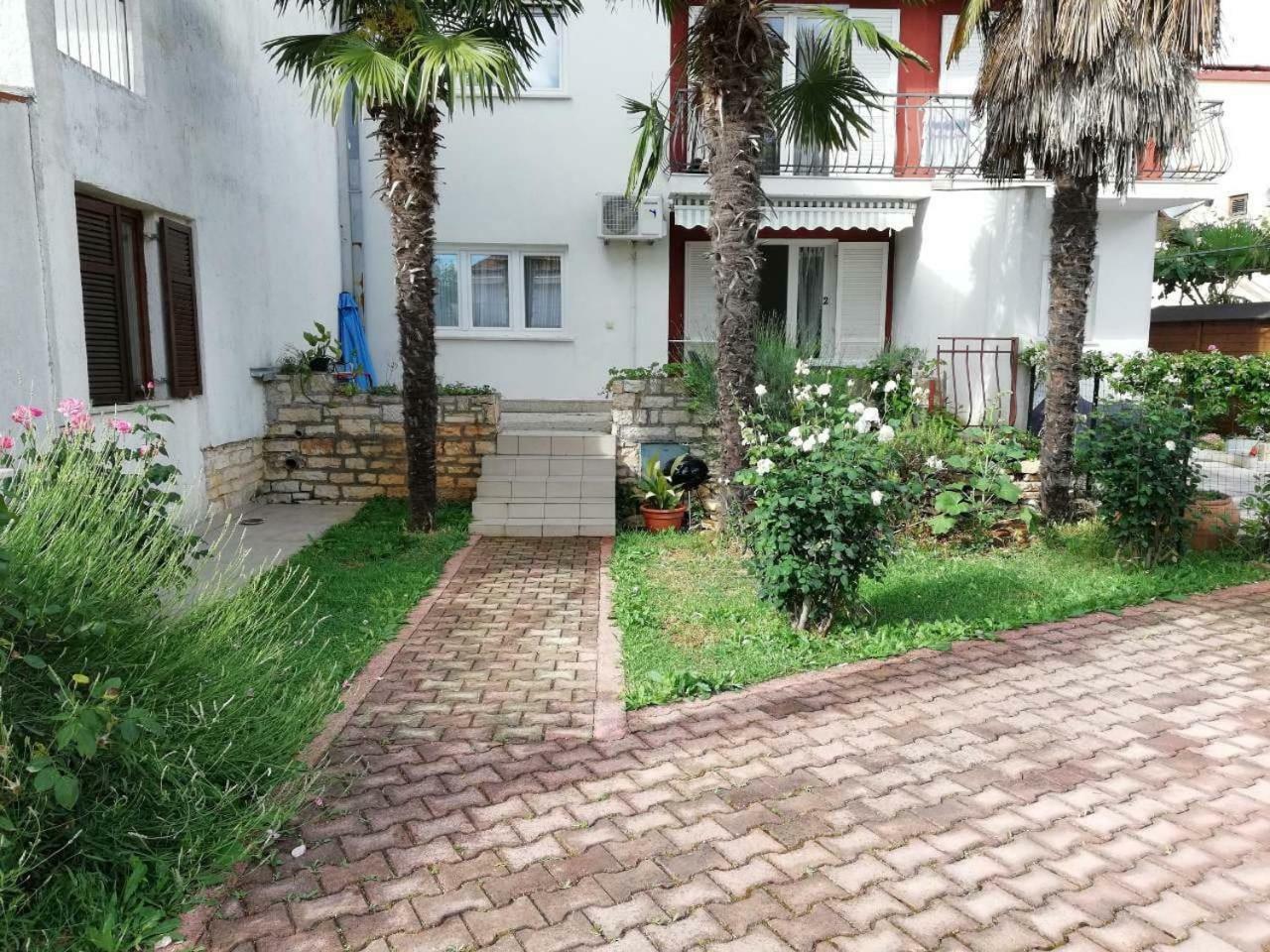 Apartmani Bojana Rovinj Luaran gambar